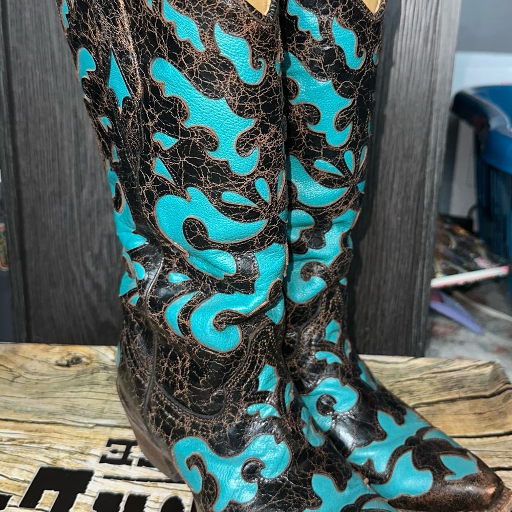 Corral Blue and Brown Heeled Boots with Intricate Design